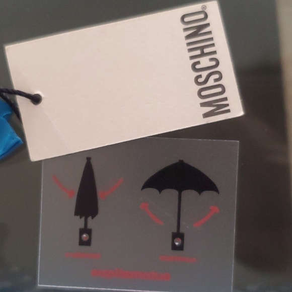 NWT Moschino umbrella, open/close automatically, teal with white hearts - Picture 2 of 8